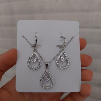 نیم ست نگین دار طرح قطره