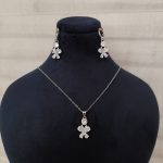 نیم ست نگین دار طرح گل