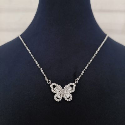 گردنبند نگین دار طرح پروانه