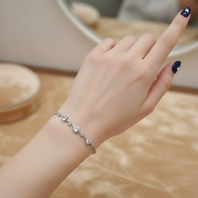 دستبند پرنگین طرح قلب ریز