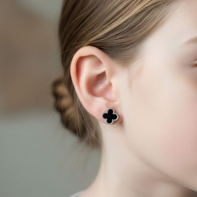 گوشواره ونکلیف نقره‌ای گل درشت